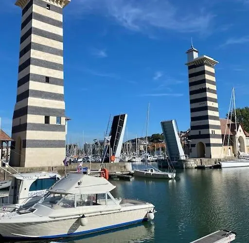 Le Belvedere Yourhosthelper * دوفييل