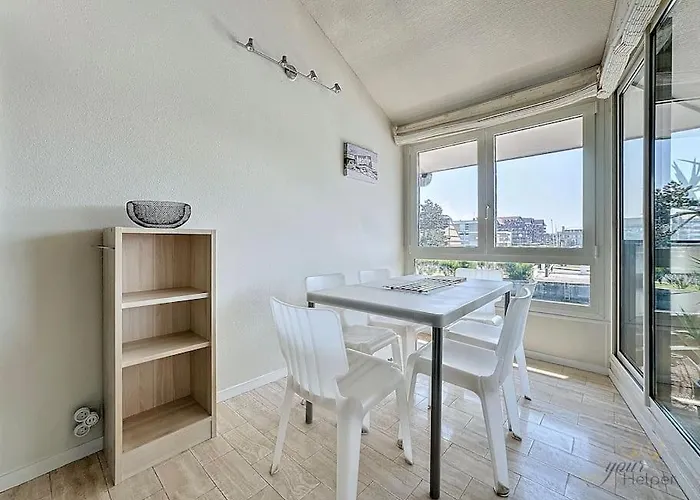 Le Belvedere Yourhosthelper *