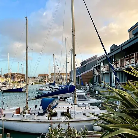 Le Belvedere Yourhosthelper Apartament *