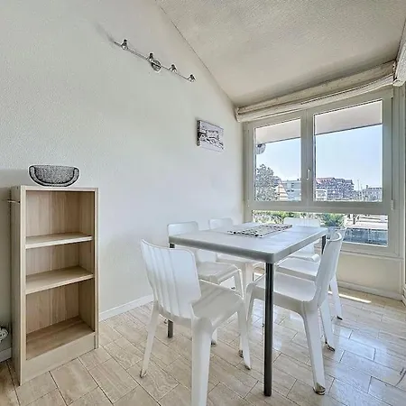 Le Belvedere Yourhosthelper *