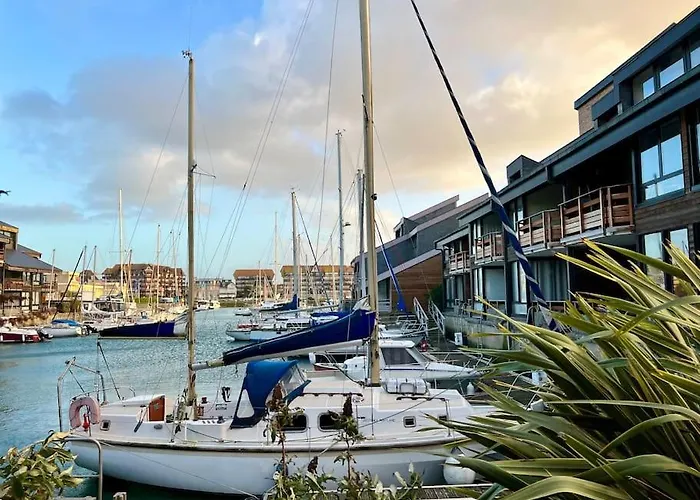 Le Belvedere Yourhosthelper Daire *